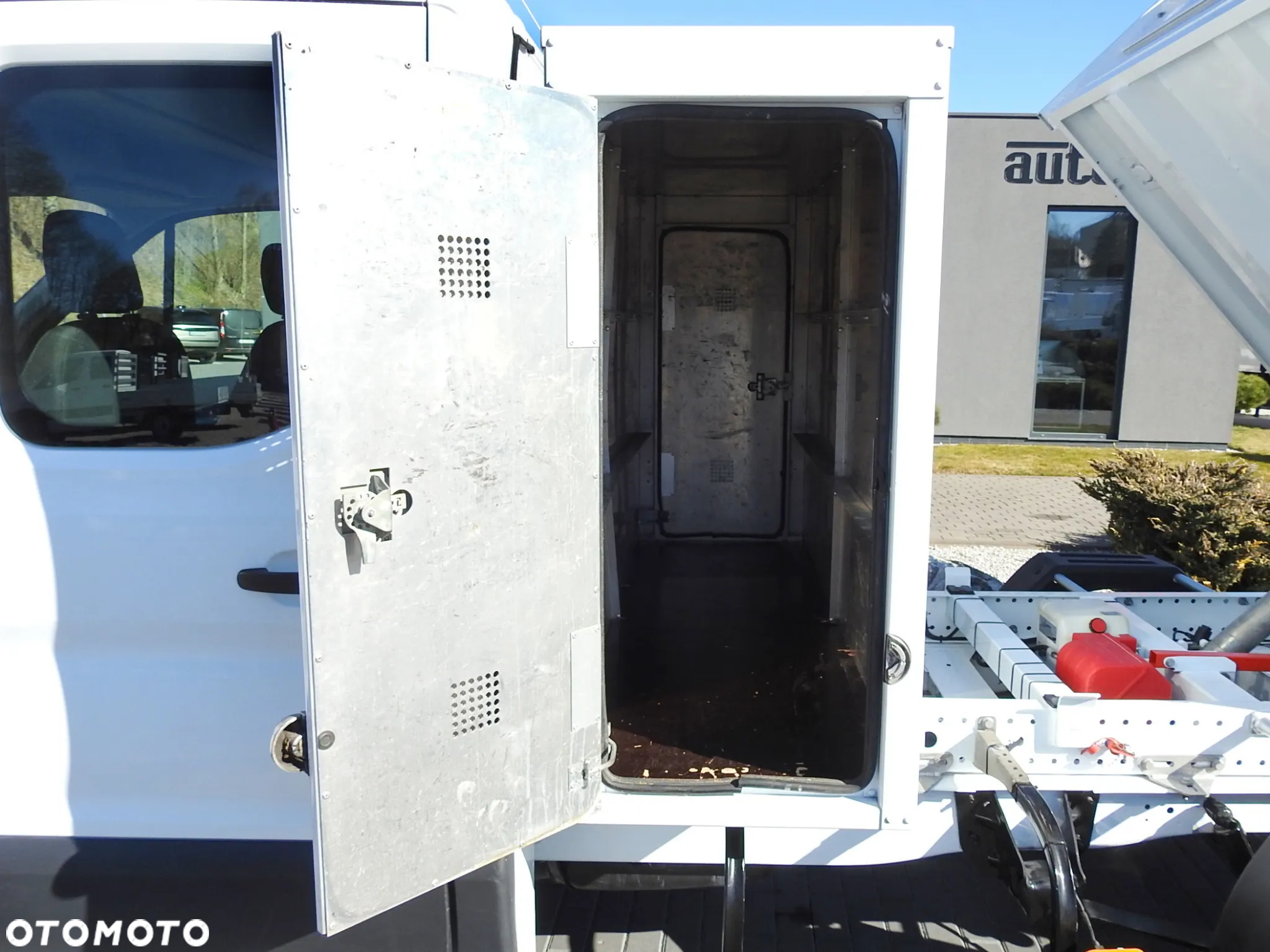 Ford TRANSIT  WYWROTKA PODWÓJNA KABINA DOKA 6 MIEJSC TEMPOMAT KLIMATYZACJA 130KM [ C66826 ] - 23