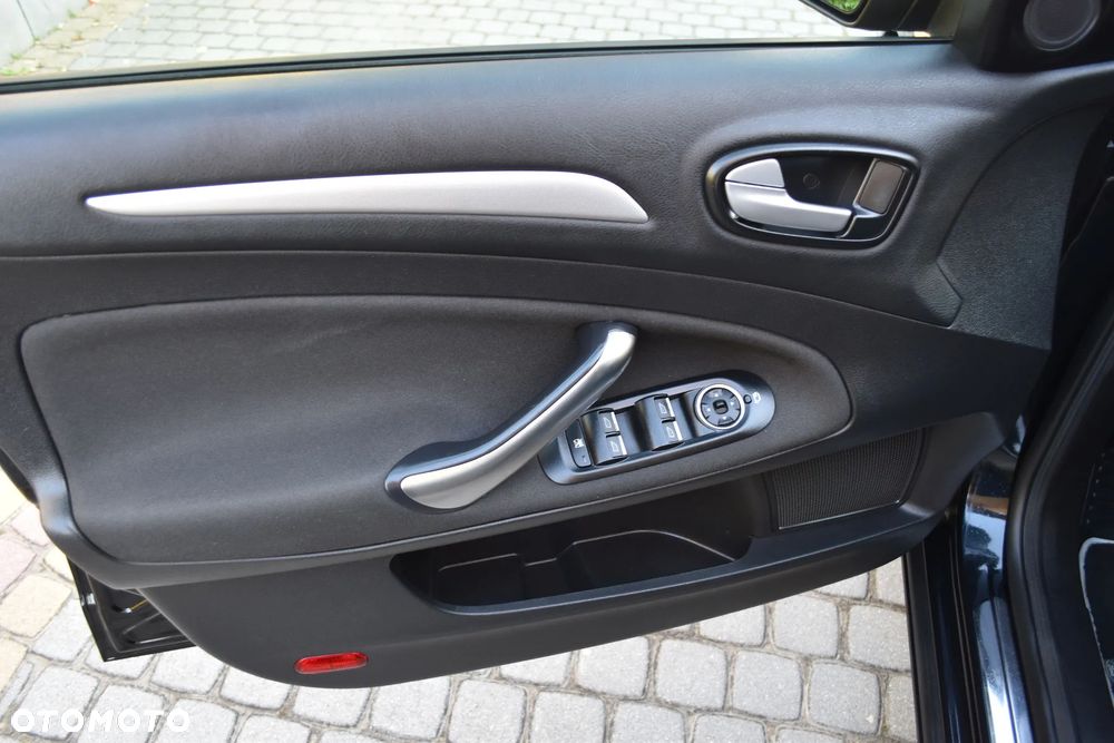 Ford Mondeo 2.0 TDCi Trend - 19