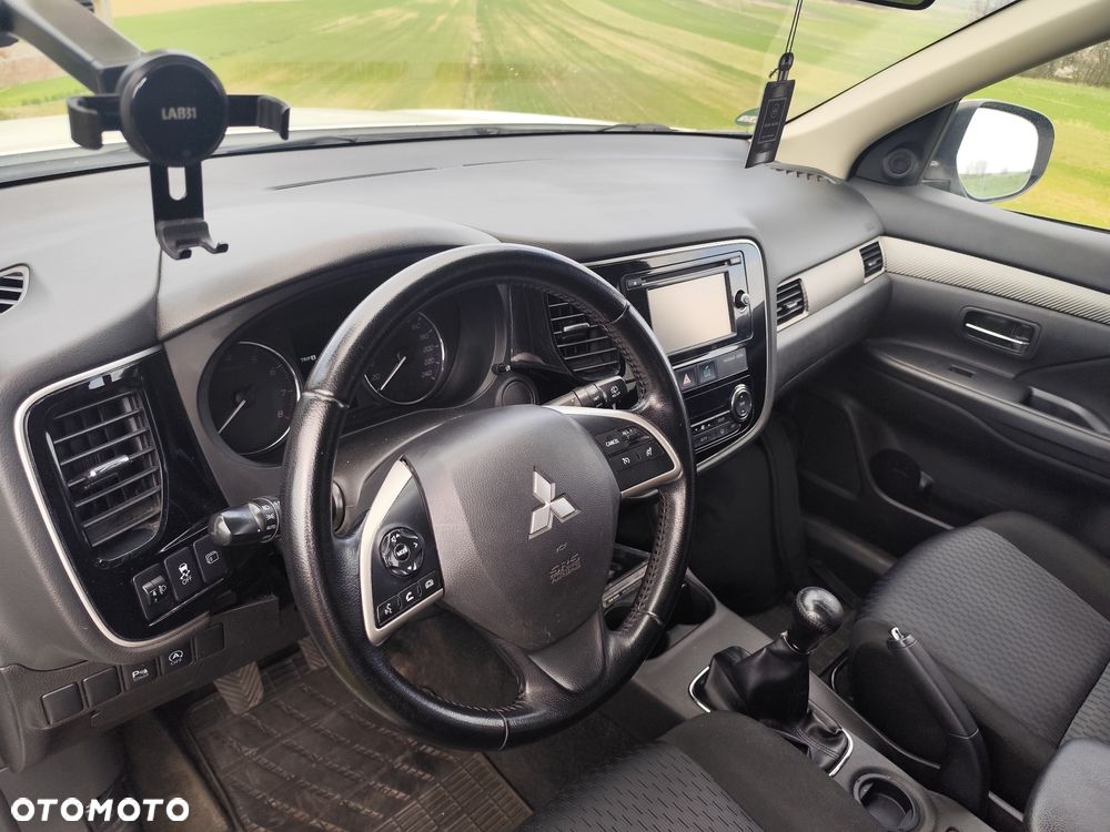 Mitsubishi Outlander 2.0 2WD - 15