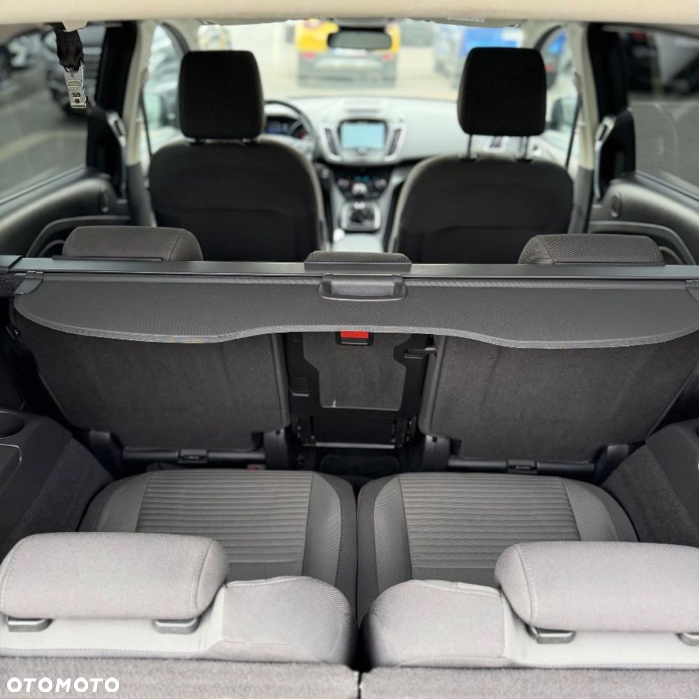 Ford Grand C-MAX - 21