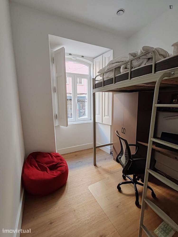 Quarto - localizado em Lisbon - Grande imagem: 5/16