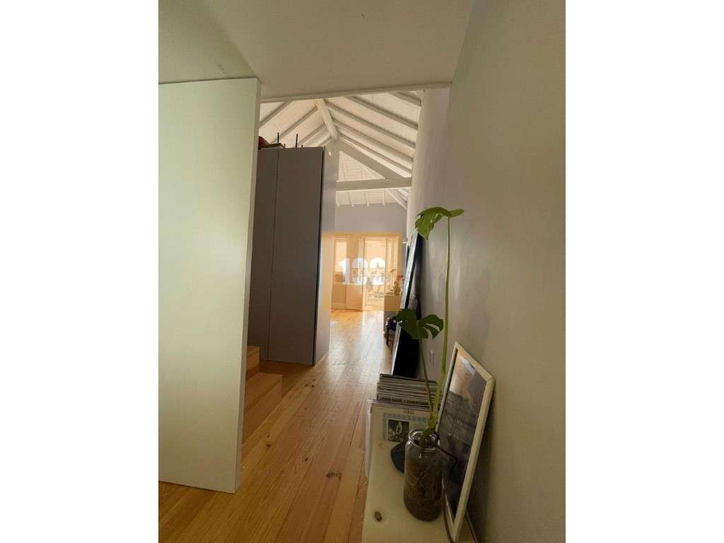 T1 com terraço na Rua de Santa Teresa - Grande imagem: 2/15