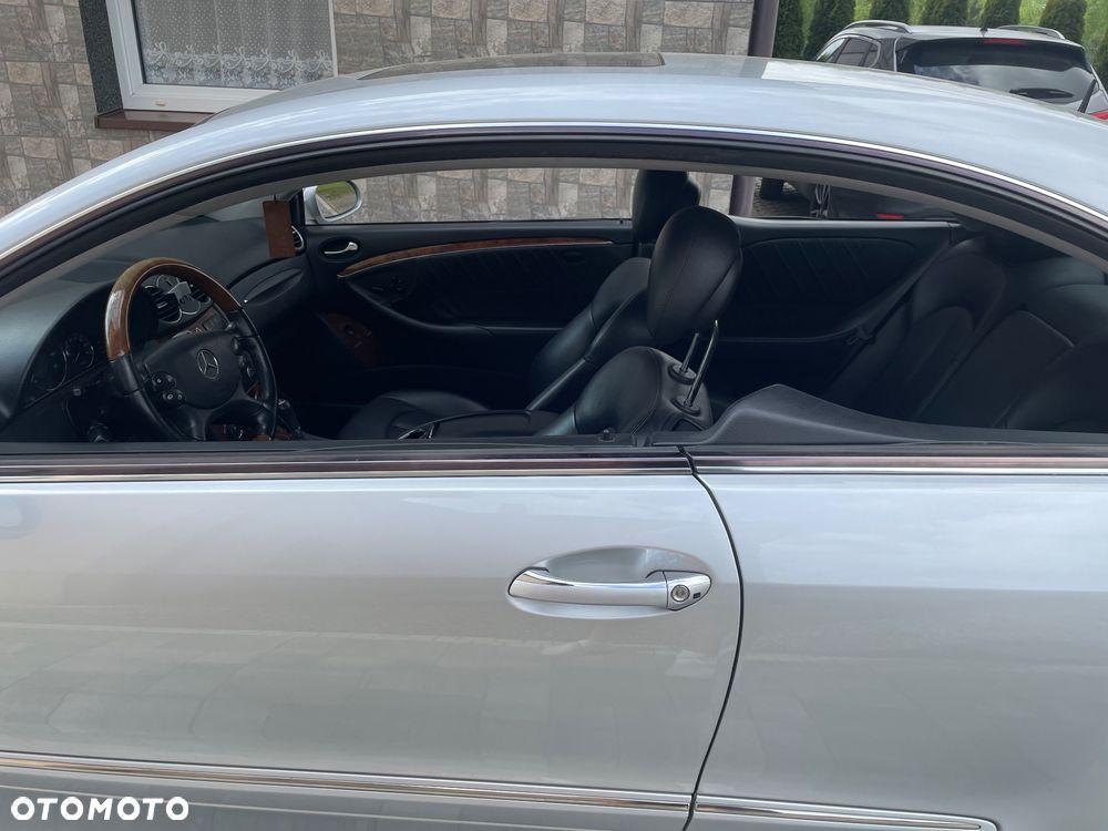 Mercedes-Benz CLK 350 7G-TRONIC Avantgarde - 14