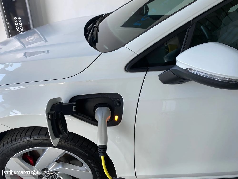 VW Golf 1.4 eHybrid OPF DSG GTE - 44