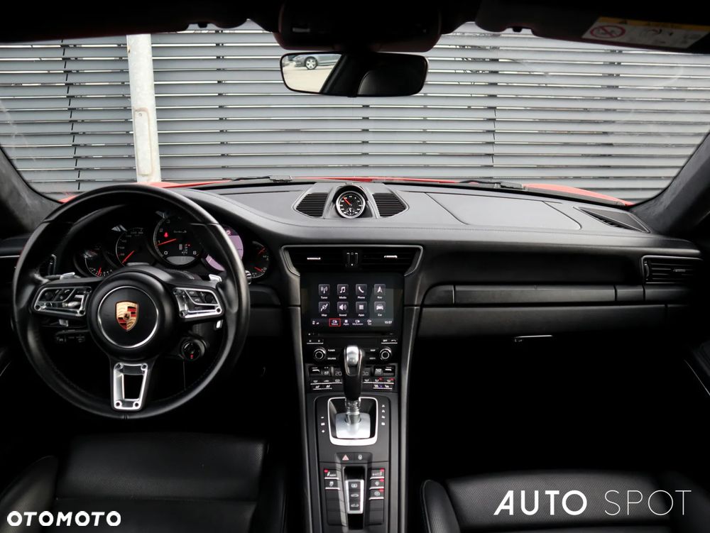 Porsche 911 Turbo S - 22