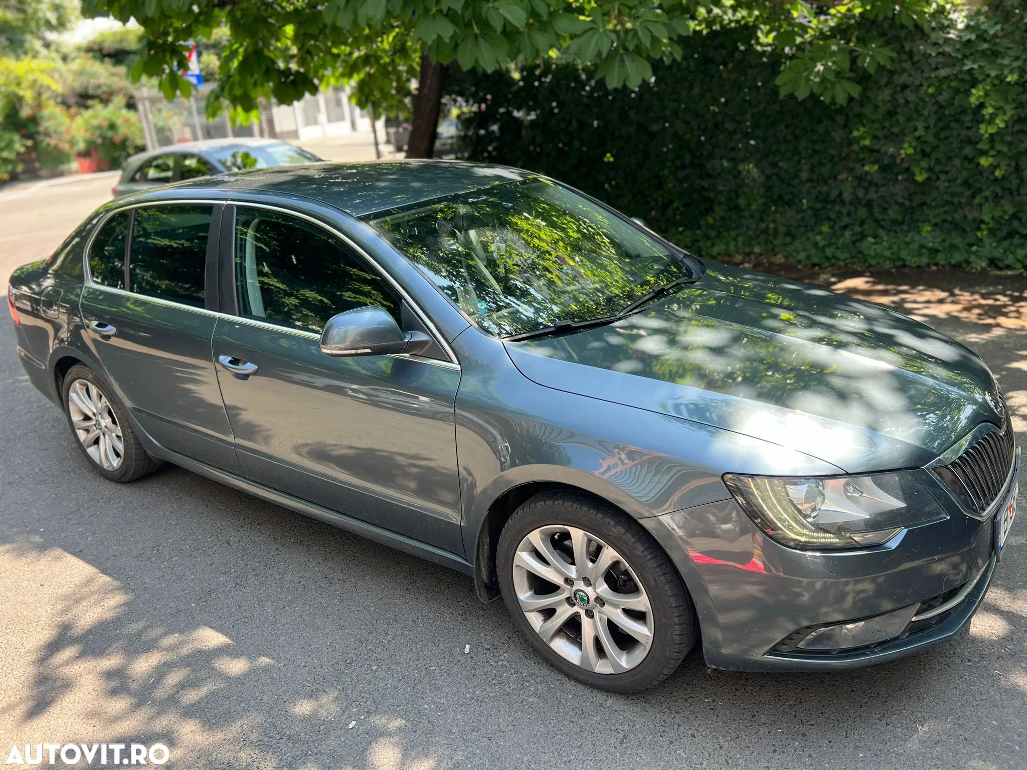 Skoda Superb Combi 2.0 TDI 4X4 Elegance - 1