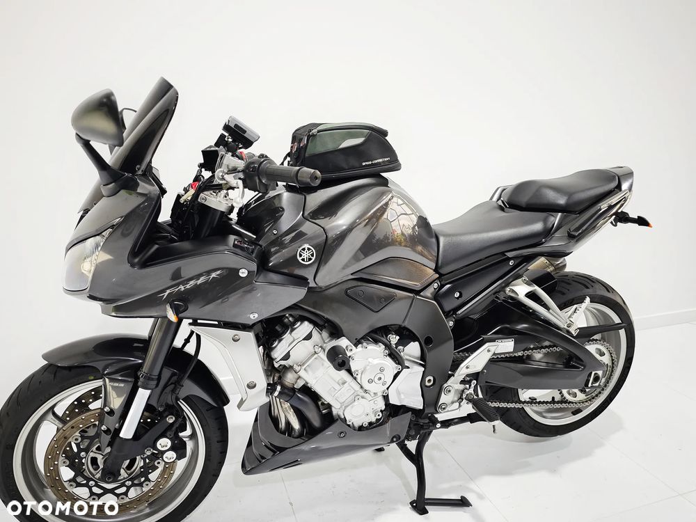Yamaha FZ - 14