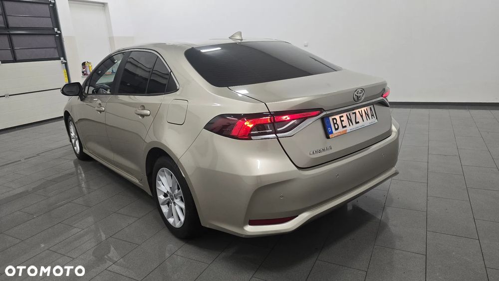 Toyota Corolla - 4