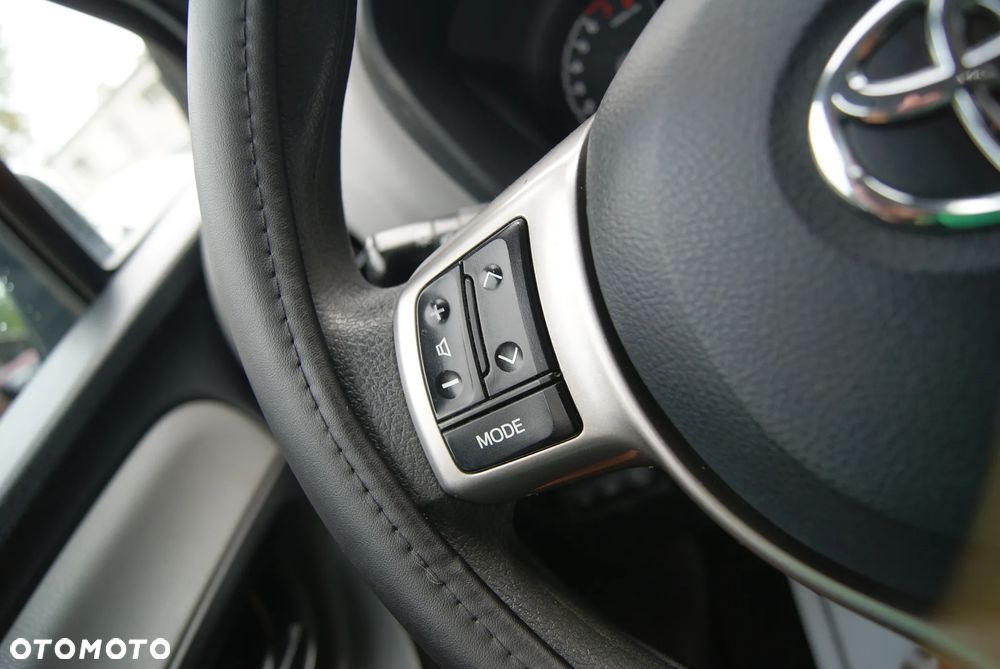 Toyota Yaris 1.0 Active - 23