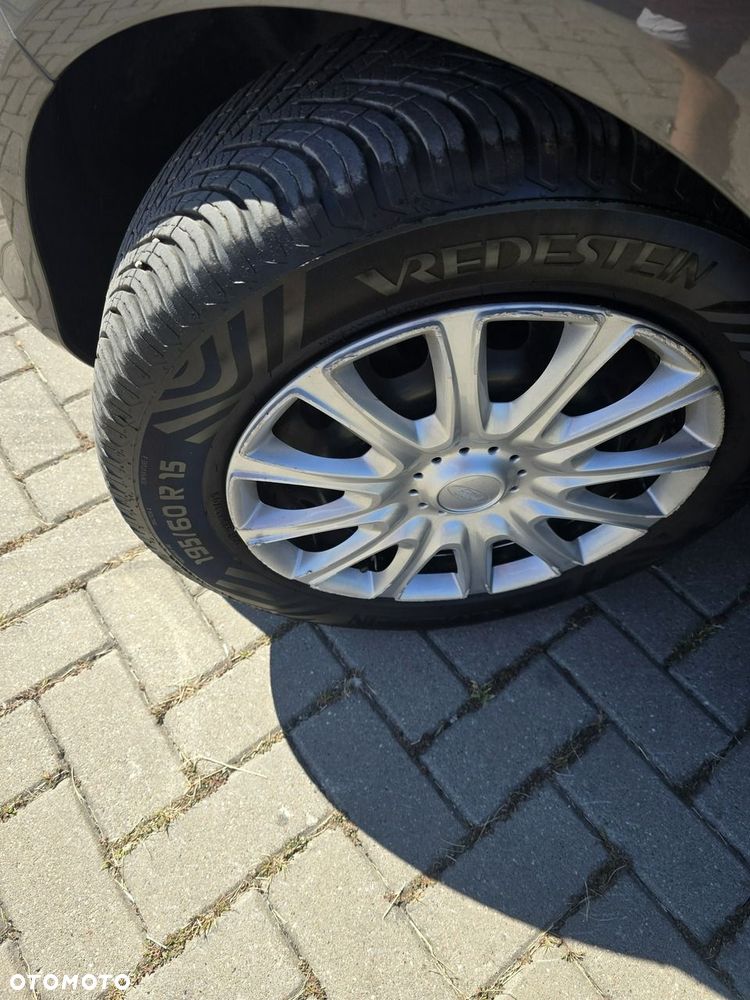 Ford B-MAX - 31