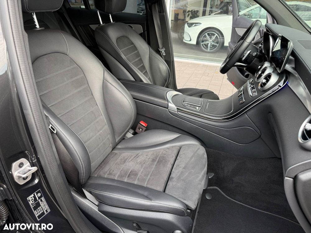 Mercedes-Benz GLC Coupe 300 e 4MATIC PHEV - 12