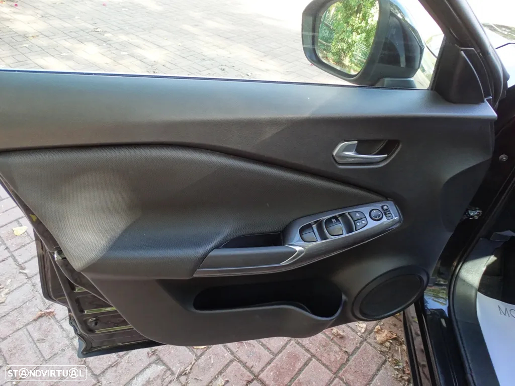 Nissan Juke 1.0 DIG-T N-Connecta DCT - 11