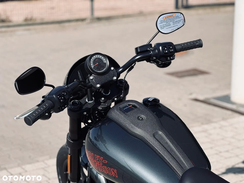 Harley-Davidson Softail Low Rider - 18