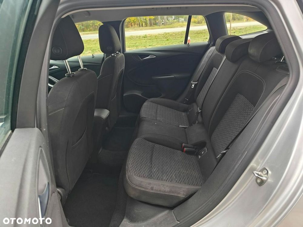 Opel Astra - 18
