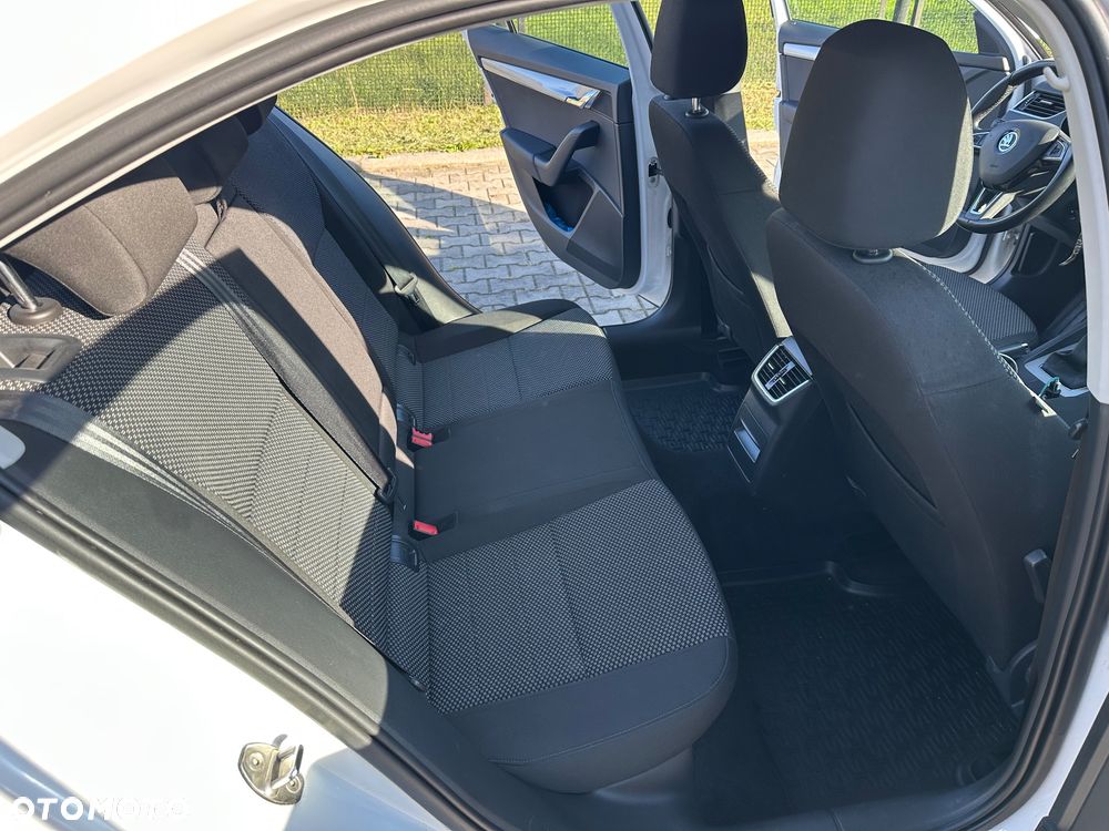 Skoda Octavia 1.6 TDI Ambition - 8