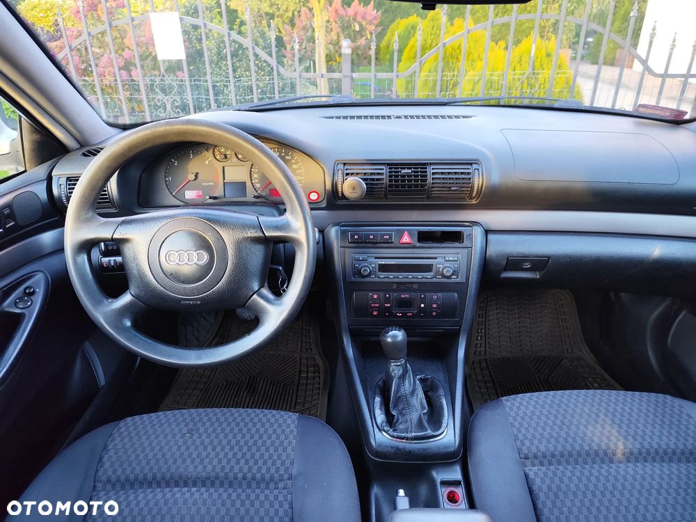 Audi A4 Avant - 23
