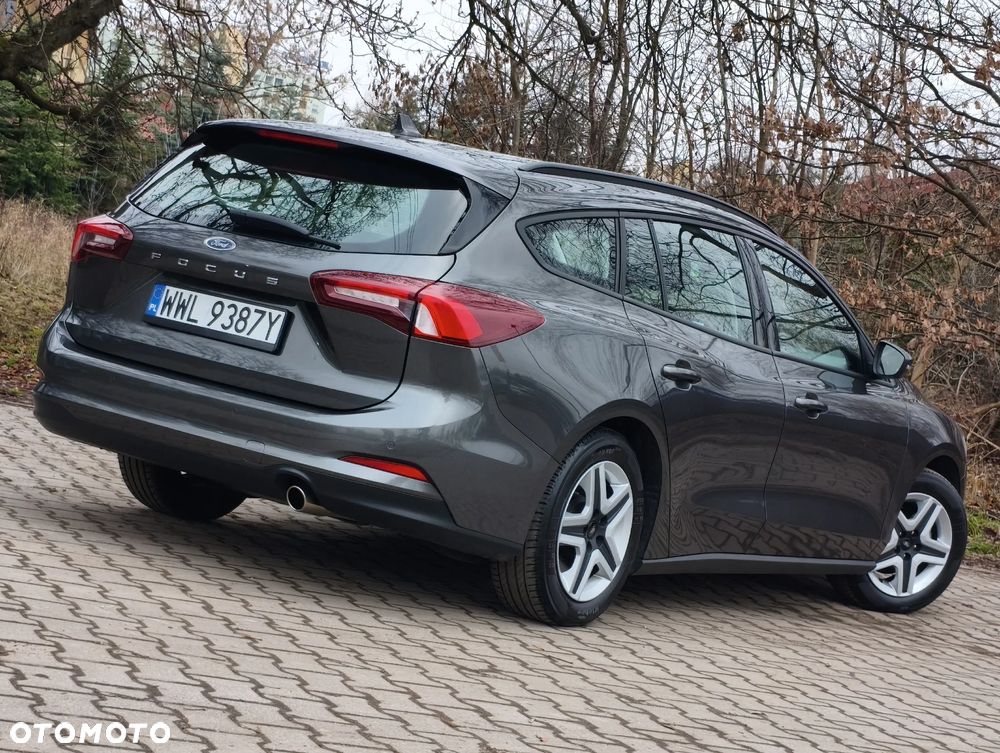 Ford Focus SW 1.5 TDCi DPF S&S Trend - 32