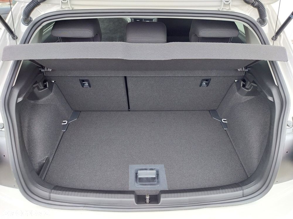 Volkswagen Polo - 7