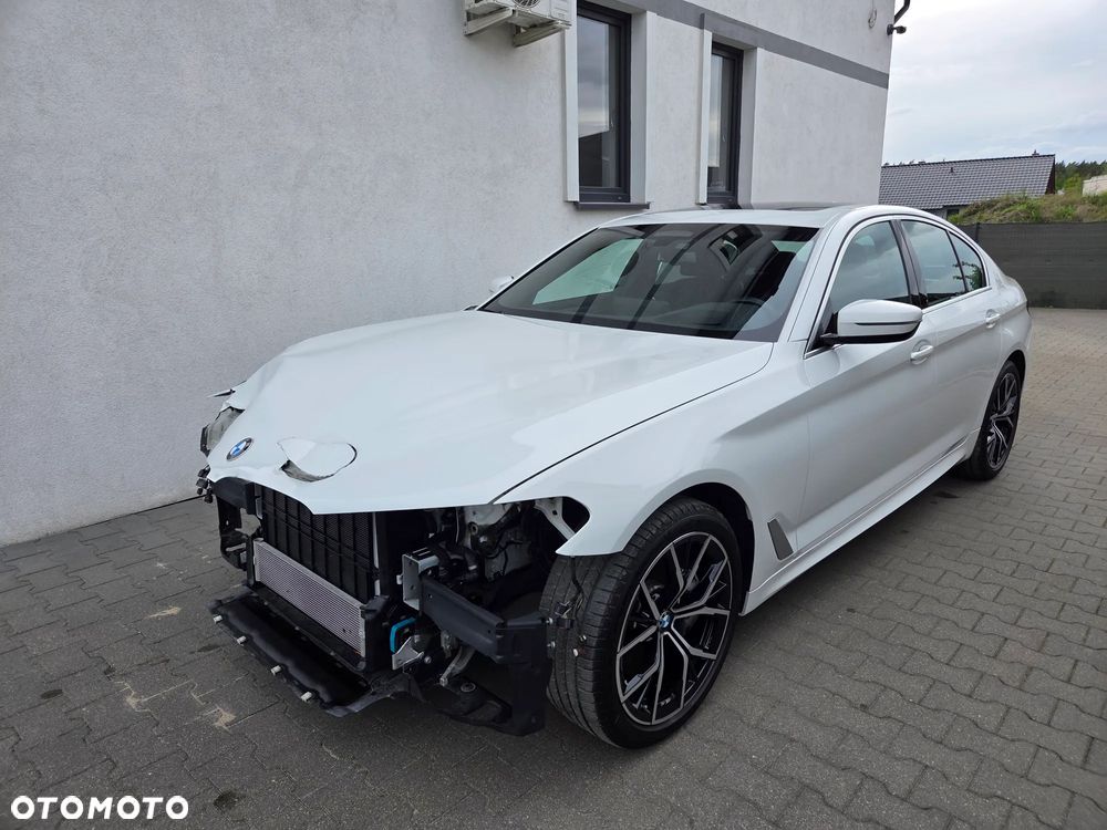 BMW Seria 5 540i xDrive M Sport Edition - 6