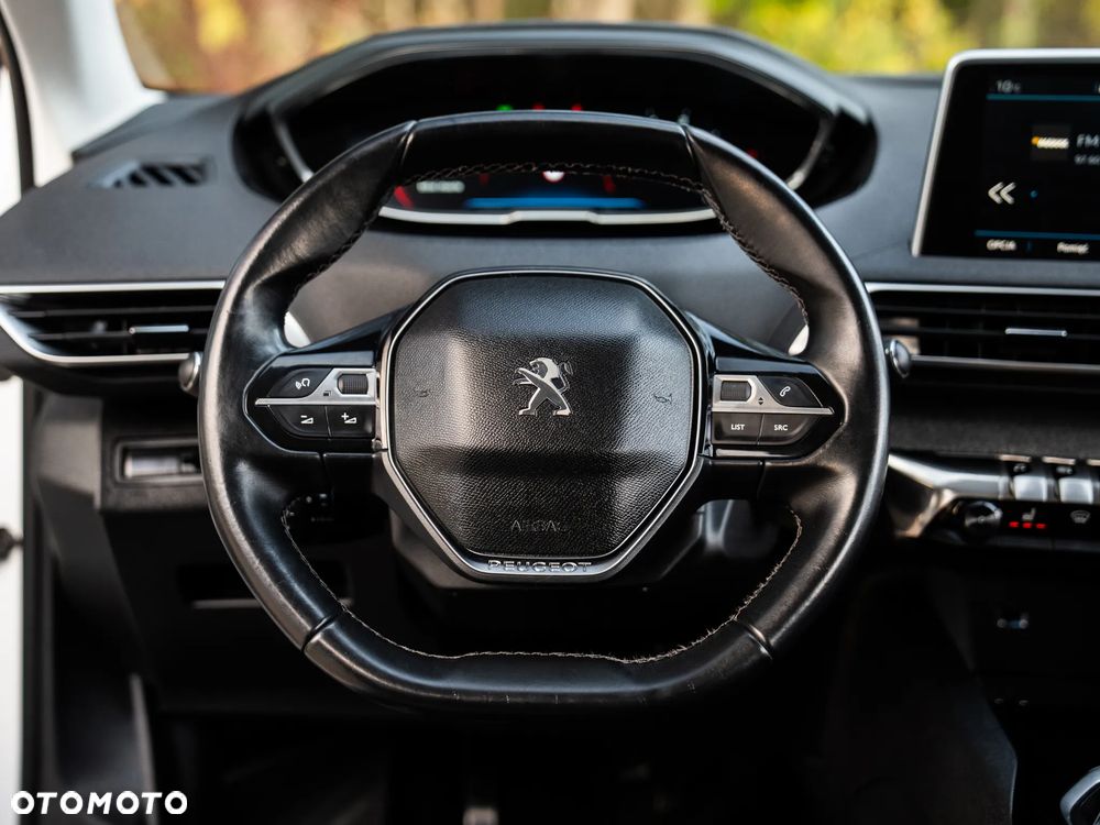 Peugeot 3008 1.6 BlueHDi Allure S&S - 36