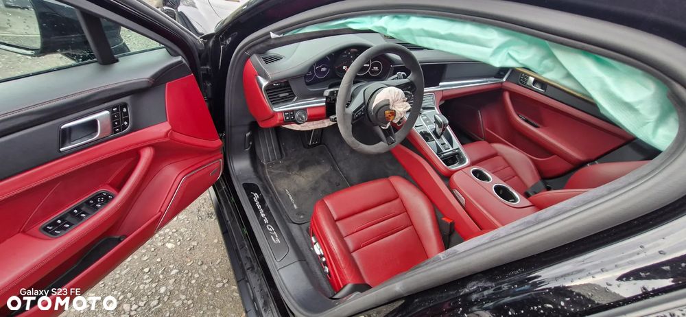 Porsche Panamera - 17