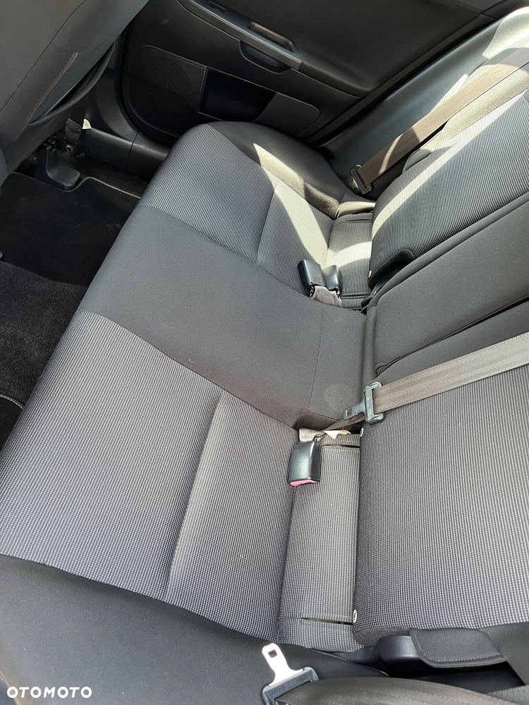 Mitsubishi Lancer 1.8 Intense - 13