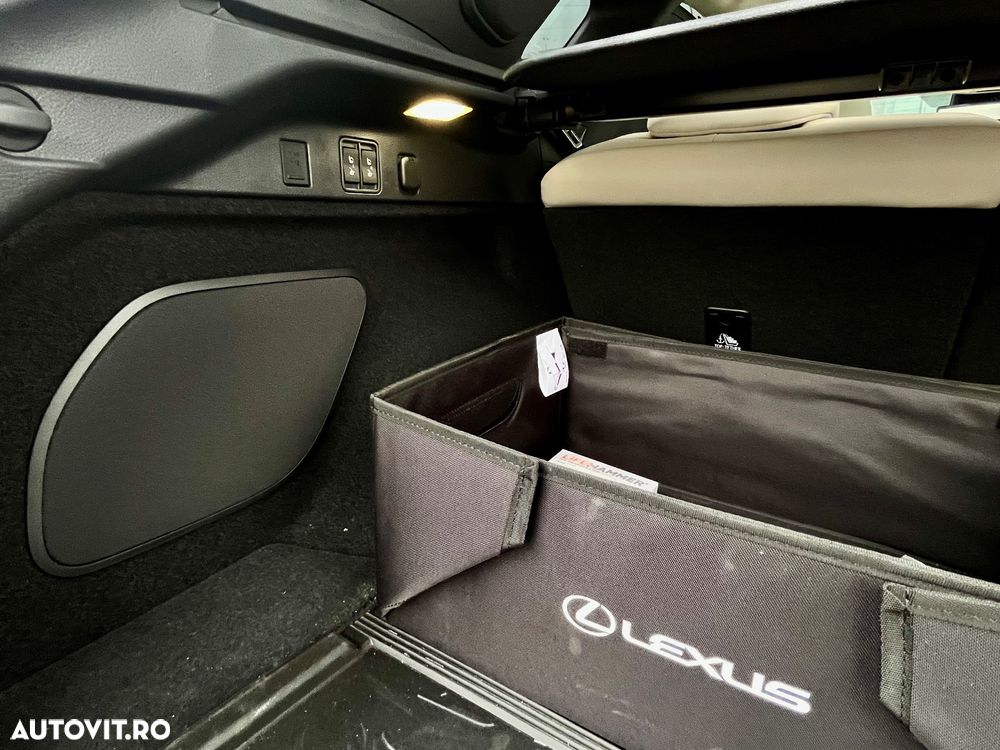 Lexus Seria RX 450h+ E-Four PHEV Luxury - 39