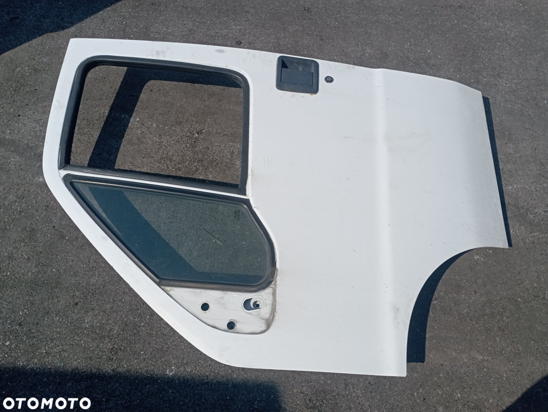 DRZWI LEWY PRZÓD

 FIAT
 DUCATO MAXI II - 5