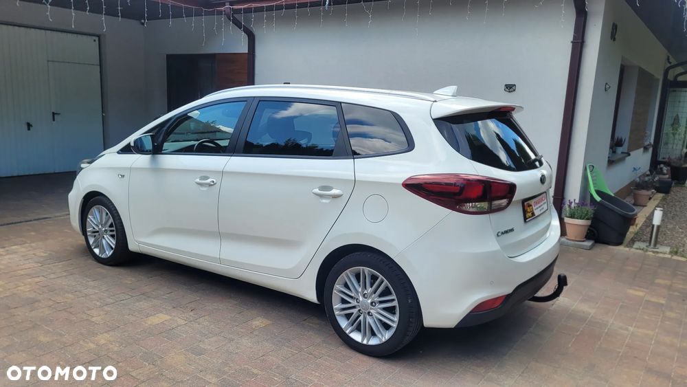 Kia Carens 1.7 CRDi 141 Dream Team Edition - 5
