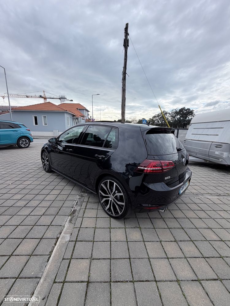 VW Golf 2.0 TDi GTD Pack DSG - 14