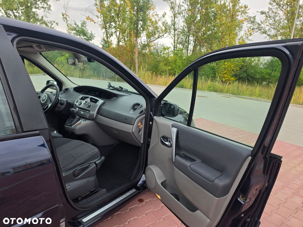 Renault Grand Scenic 2.0 16V Exception - 11
