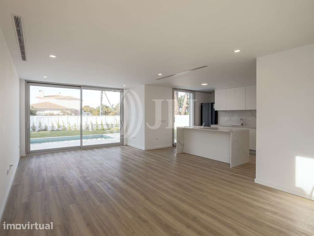 Moradia T4 com piscina, na Quinta da Bicuda, em Cascais - Grande imagem: 4/33