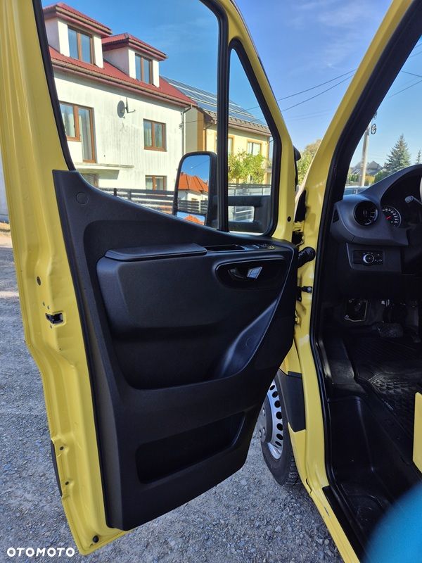 Mercedes-Benz Sprinter - 18