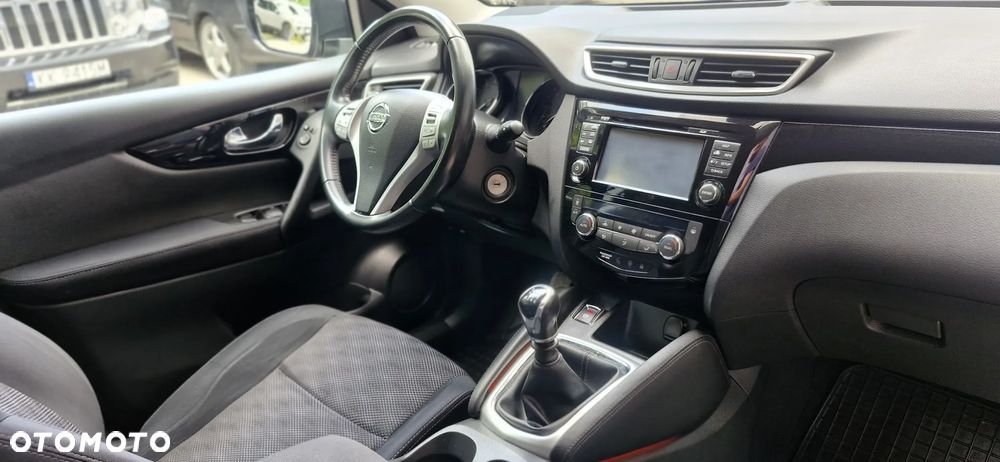 Nissan Qashqai 1.2 DIG-T Tekna - 25