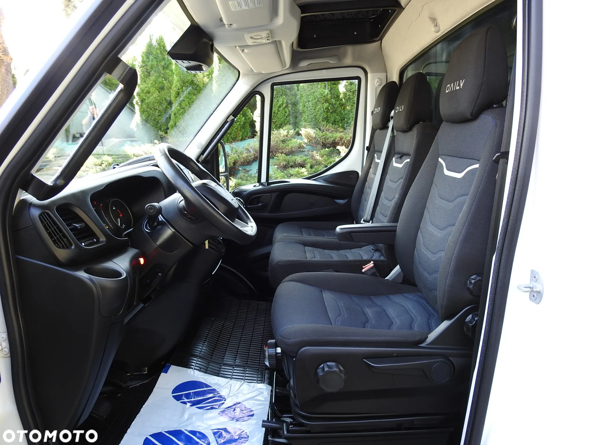Iveco DAILY 50C18 PLANDEKA WINDA 10 PALET WEBASTO TEMPOMAT NAWIGACJA KLIMATYZACJA LEDY BLIŹNIACZE KOŁA 180KM [ 436150 ] - 27