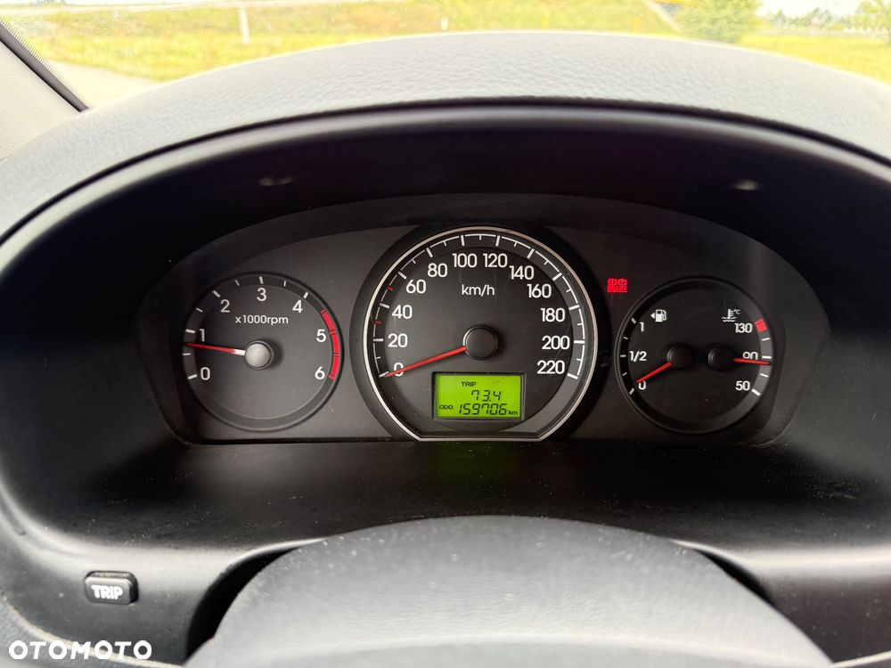 Hyundai H-1 2.5 CRDi Comfort - 25