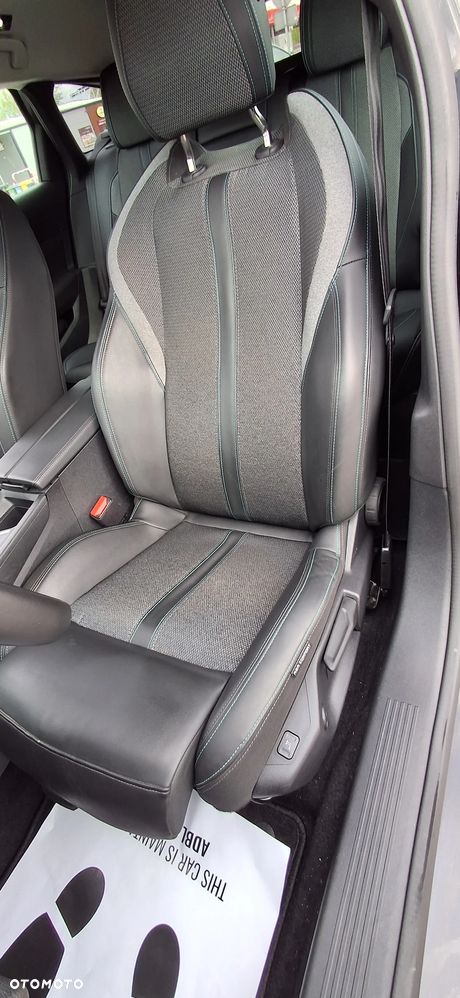 Peugeot 308 - 13