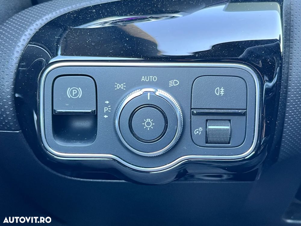 Mercedes-Benz CLA 250 - 12