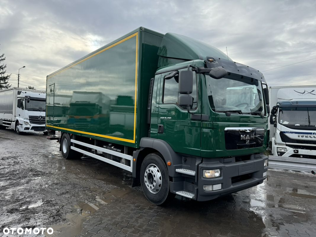 MAN TGM 18-290 Kontener 8.40/ Winda/ - 2