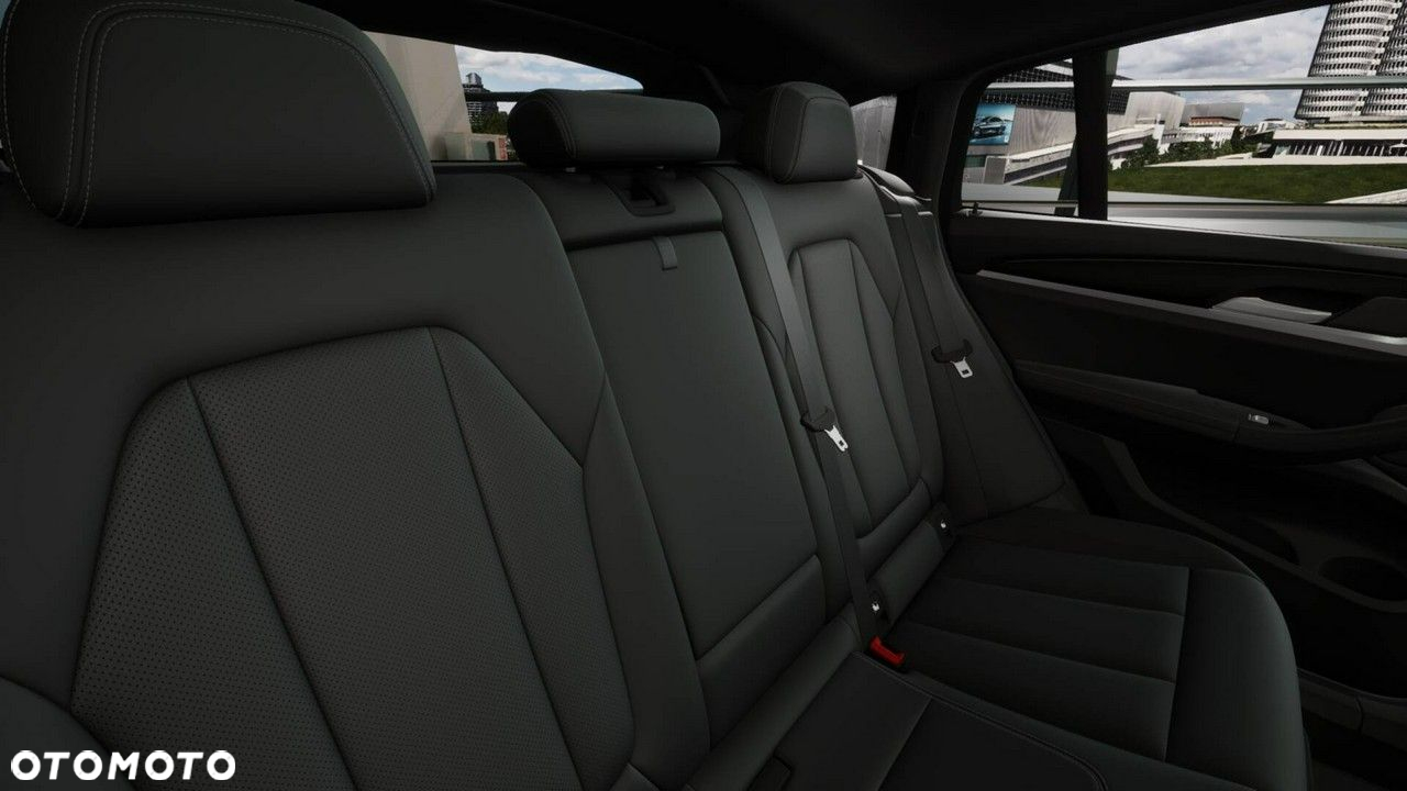 BMW X4 - 16