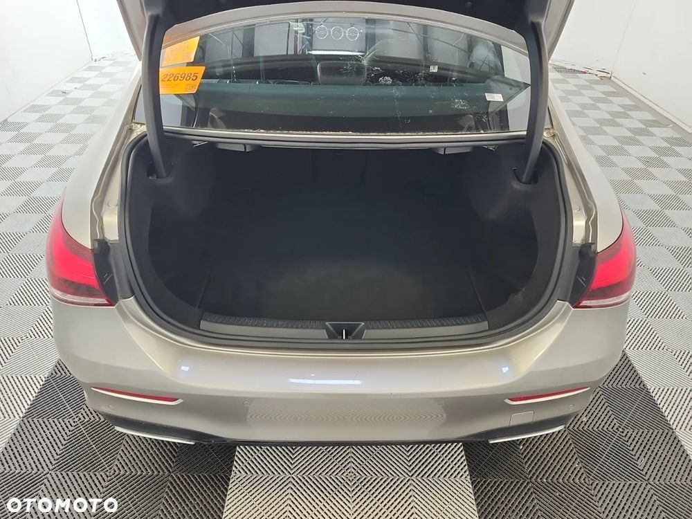 Mercedes-Benz Klasa A 220 4Matic 7G-DCT AMG Line - 14