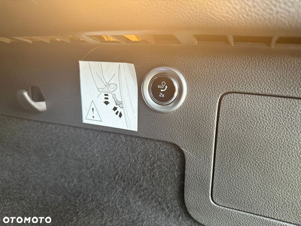 Ford Kuga 2.0 TDCi 4x4 ST-Line - 11