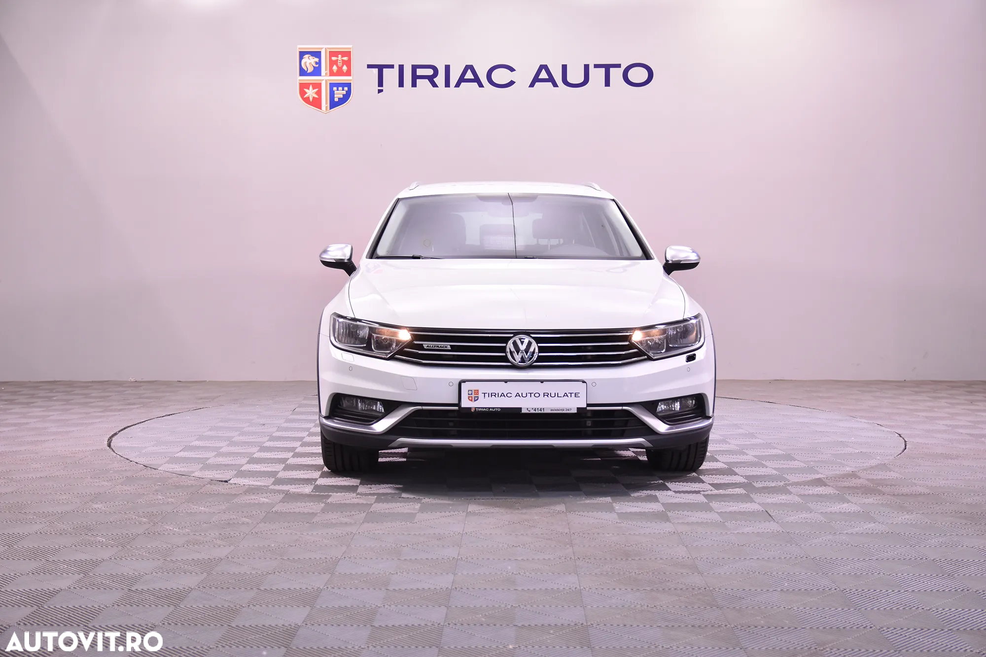 Volkswagen Passat Alltrack 2.0 TDI DSG 4Motion - 8