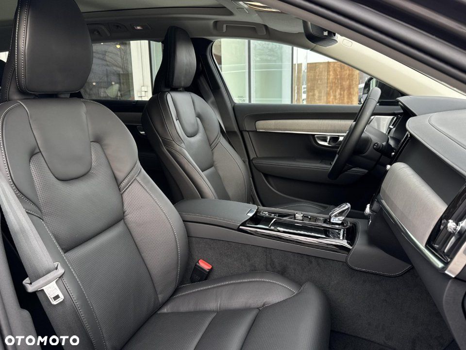 Volvo V90 - 16