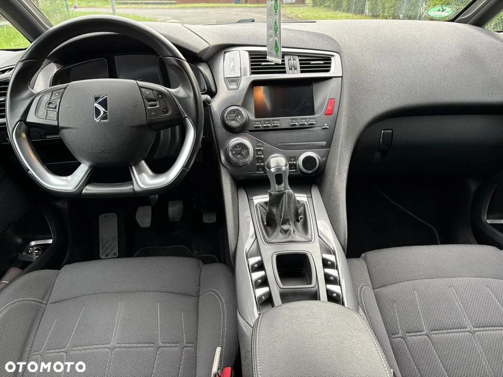 DS Automobiles DS 5 - 5
