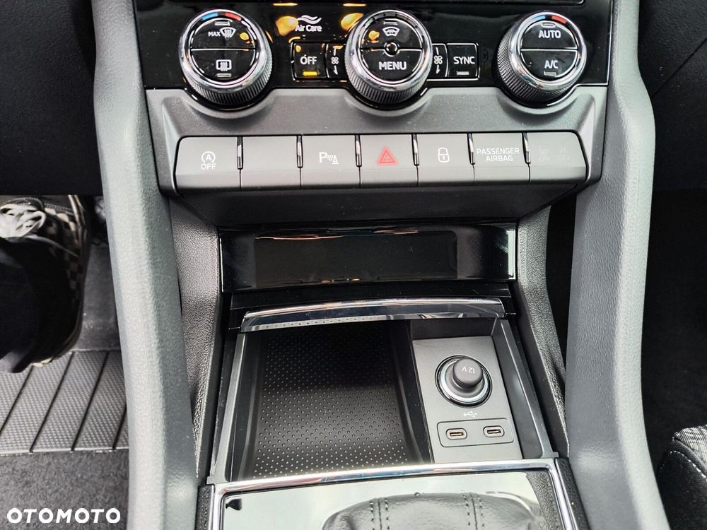 Skoda Karoq 1.5 TSI ACT Edition 130 DSG - 29
