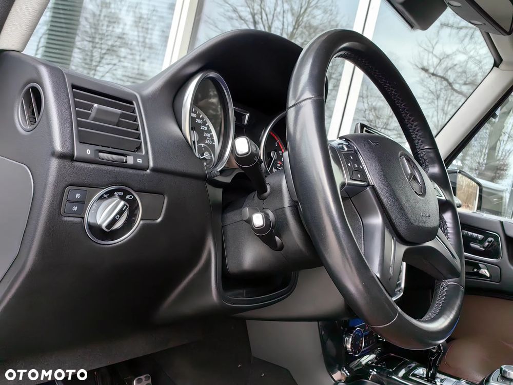 Mercedes-Benz Klasa G 350 BlueTec L - 13