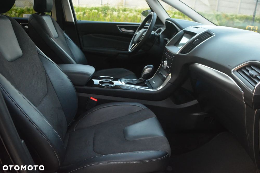 Ford S-Max 2.0 TDCi Titanium PowerShift - 25
