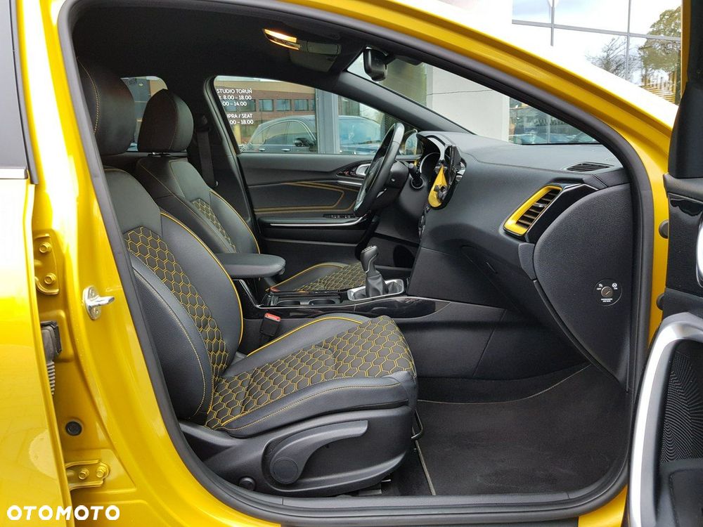 Kia XCeed 1.5 T-GDI L Business Line - 16