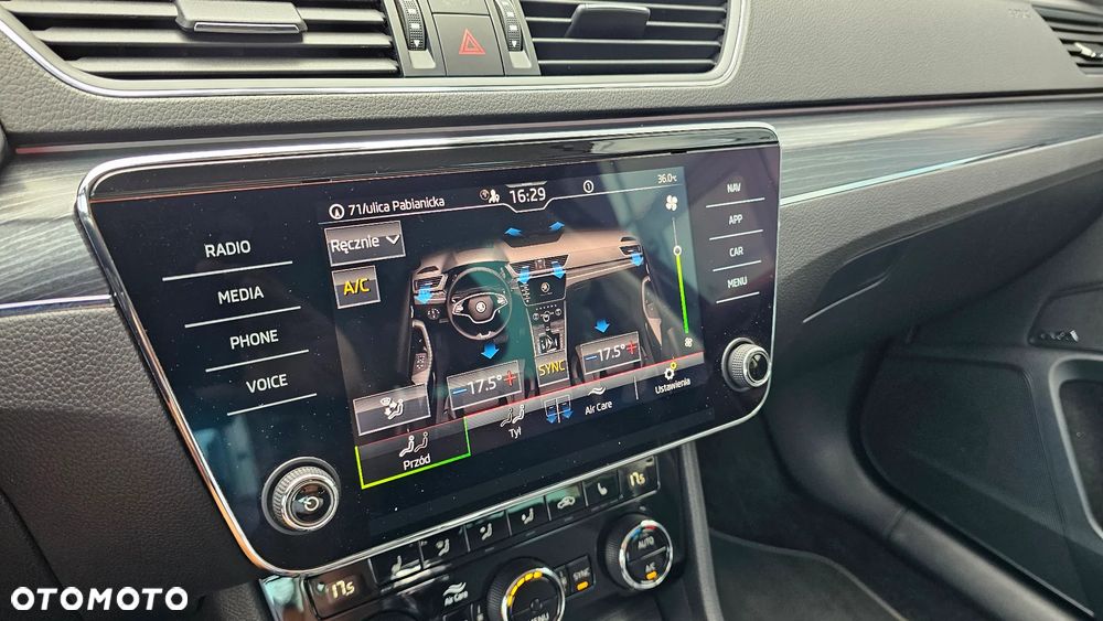 Skoda Superb 2.0 TSI Style DSG - 29